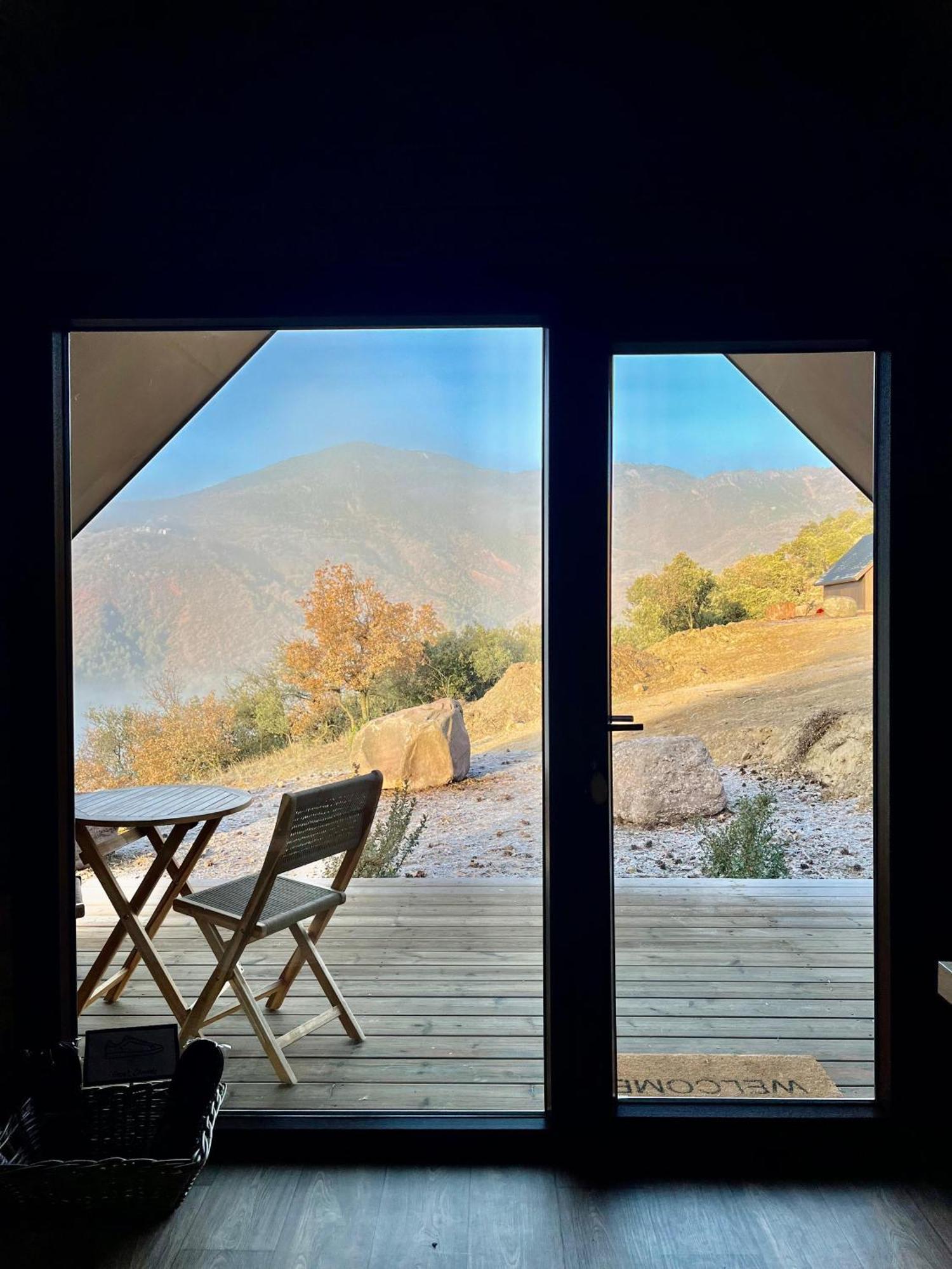 Cabanas De Les Flors Gramós 外观 照片
